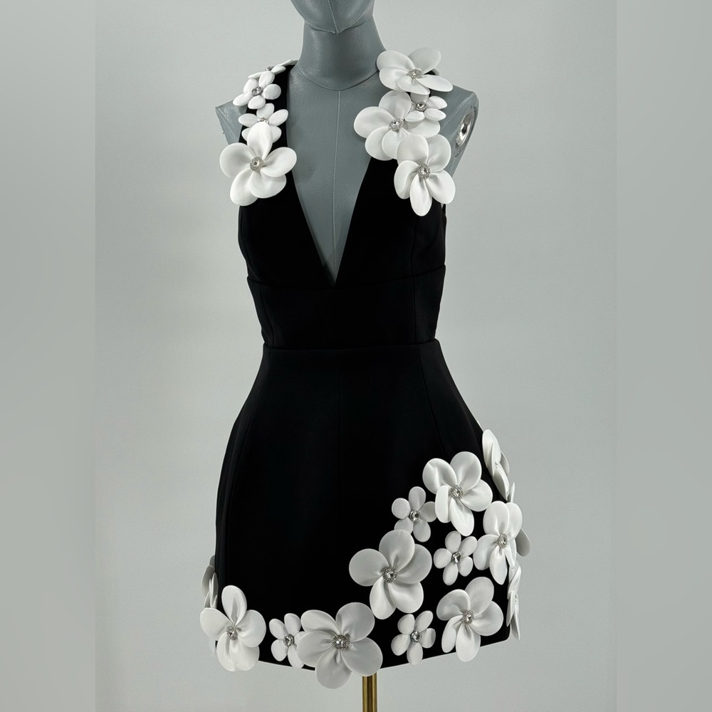 🆕 BRONX & BANCO 🧿 NWOT Estelle Floral Mini Dress, Black/White - Sz XS US 2 - Picture 5 of 17